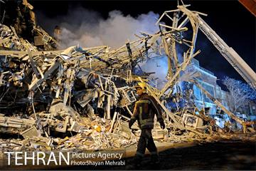 امداد رسانی شبانه در حادثه پلاسکو 20
