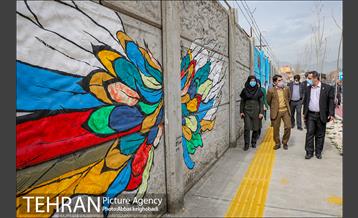 بازدید الهام فخاری از منطقه 9