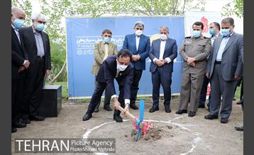 آئین کلنگ زنی یادمان سرباز وطن 42