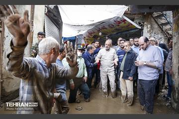 بازدید شهردار تهران از منطقه سیل زده امام زاده داوود(ع) 21