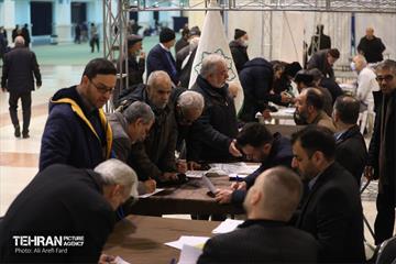 میز خدمت شهرداری تهران در نماز جمعه 19