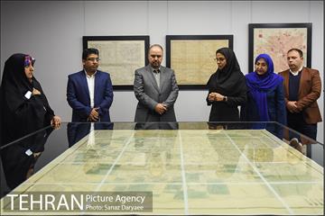 بازدید مدیرکل دفتر شهردار تهران از نمایشگاه دائمی نقشه 8