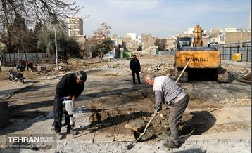 پارکینگ‌ طبقاتی اعتماد