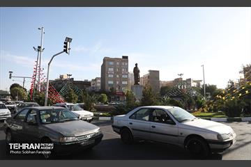 رونمایی از مجسمه «علامه امینی» 3