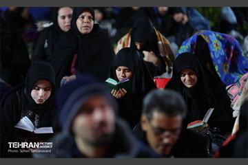 احیا شب بیست و سوم ماه رمضان در هیئت ریحانة الحسین (س) 10