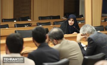 نشست صمیمانه شهردار تهران با جمعی از شعرا 7