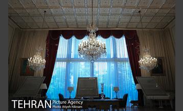 گشتی در کاخ نیاوران  12