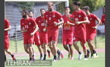 تمرین تیم فوتبال نفت تهران 13