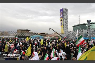 اجتماع «دختران آرمانی» 1