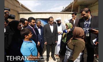 بازدید وزیر بهداشت و سرپرست شهرداری تهران از کوره پز خانه 12