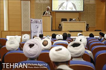 گردهمایی بزرگ ائمه جماعات و مبلغین فرهنگی شرق تهران در آستانه ماه محرم 16