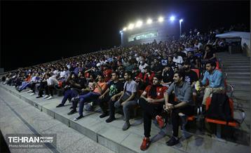 تماشای فینال لیگ قهرمانان اروپا در باغ کتاب 1