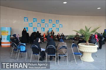 دود بدرود در ایوان انتظار 25