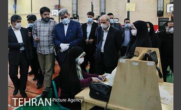 افتتاح پروژه های فرهنگی،اجتماعی و عمرانی منطقه 21 توسط شهردار تهران 31