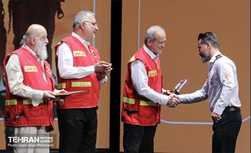 مراسم گرامیداشت روز آتش‌نشانی 42