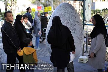 جشنواره تخم مرغ رنگی در بلوار کشاورز 19