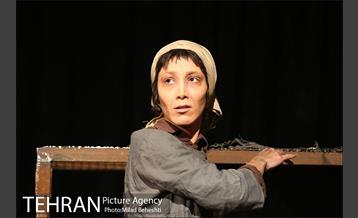 نمایش ارکستر زنان آشویتس‎ 4