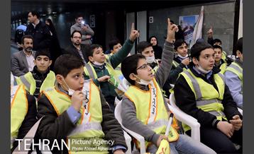 اجرای برنامه تاتر ترافیکی برای کودکان و دانش آموزان در مترو  راه آهن 13