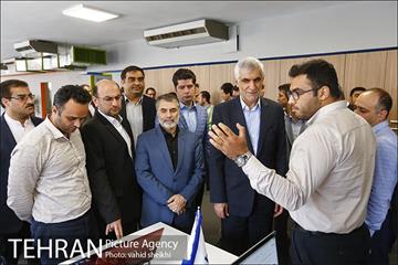 بازدید شهردار تهران از کارخانه نوآوری 11