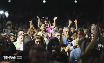 جشن «ایران عزیز» -2 12