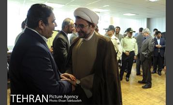 دیدار صمیمانه کارکنان شهرداری تهران با عیسی شریفی 23