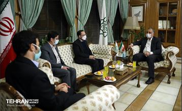 دیدار شهردار تهران با شهردار و اعضای شورای شهر قم 3