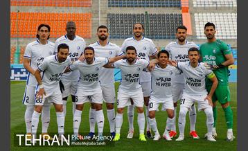 دیدار تیم های فوتبال پیکان و استقلال تهران 2