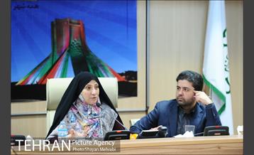 حضور زهرا نژاد بهرام در مرکز ارتباطات شهرداری تهران 21