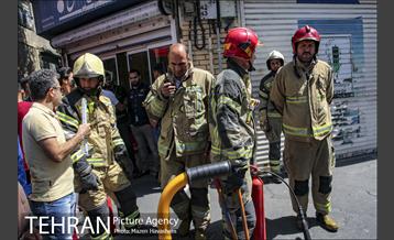 عملیات اطفا حریق در میدان حسن آباد 5