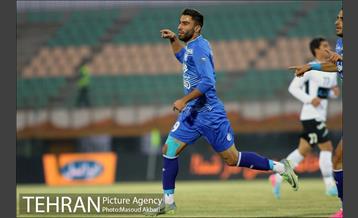 دیدار صبای قم و استقلال در لیگ برتر فوتبال 10