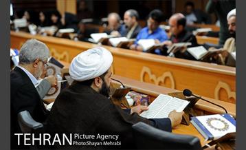 تجلیل شهردار تهران از دست اندرکاران غرفه شهرداری تهران در نمایشگاه قرآن  9