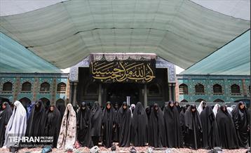 اقامه نماز ظهر عاشورا 1