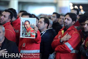 تشییع شهدای آتش نشان در شبستان مصلی 17