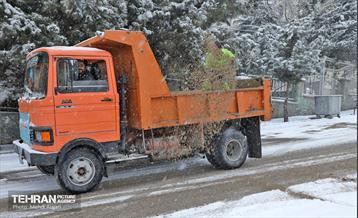 عملیات برف‌روبی در منطقه 2