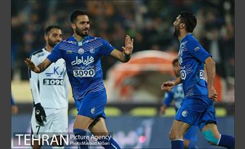 دیدار تیم های فوتبال استقلال تهران و پیکان