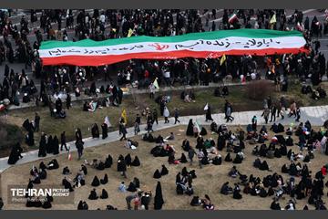 چهل‌و‌‌هفتمین جشن پیروزی انقلاب اسلامی - 4 5