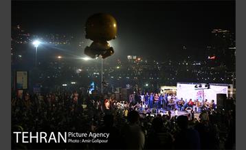 شب های شاد دریاچه خلیج‌فارس 19