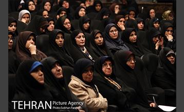 همایش تجلیل از بانوان فعال محلات 7