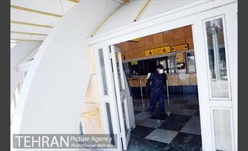 عملیات ضدعفونی کردن مترو تهران 53