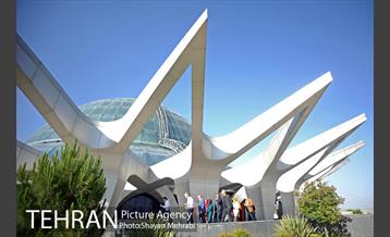 شهردار وین، مهمان تهران 48