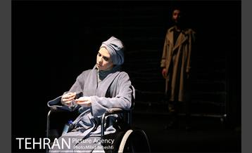 نمایش درها و دیوارها 2