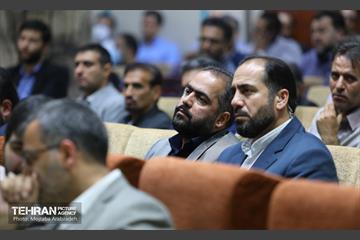 دیدار صمیمانه شهردار تهران با کارکنان شهرداری منطقه هشت