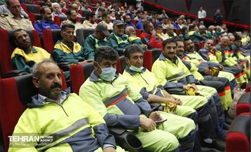 همایش تجلیل از کارگران شهرداری منطقه ۵ 44