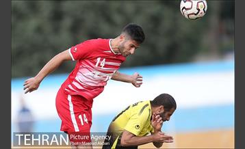 دیدار پارسه تهران و نفت مسجد سلیمان در لیگ آزادگان 17