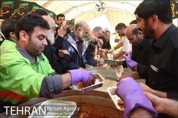 بازدید اعضای شورای اسلامی شهر تهران از خدمات رسانی به زائران اربعین حسینی 6