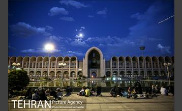 افطاری ساده در حاشیه نمایشگاه قرآن 29