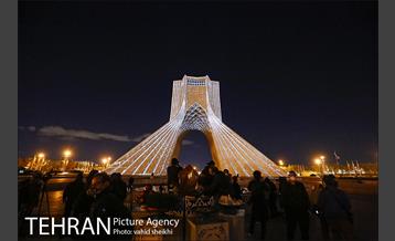 ویدئو مپینگ بر روی برج آزادی با موضوع کرونا  3