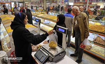 بازدید اصحاب رسانه از زنجیره تامین محصولات مصرفی ماه رمضان و میوه شب عید 8