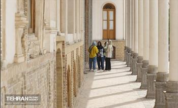 بازدید معماران از مجموعه تاریخی اتحادیه و پروژه بازآفرینی ساختمان بلدیه 19