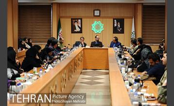 نشست اعضای شورا شهر با جمعیت جوانان شورای شهر 8